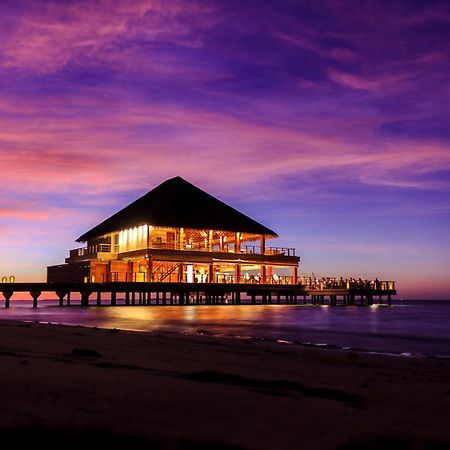 Dusit Thani Maldives Hotel Baa Atoll Exterior photo