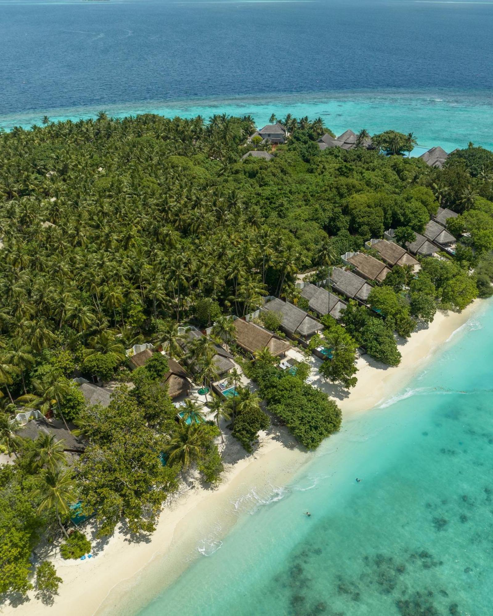 Dusit Thani Maldives Hotel Baa Atoll Exterior photo