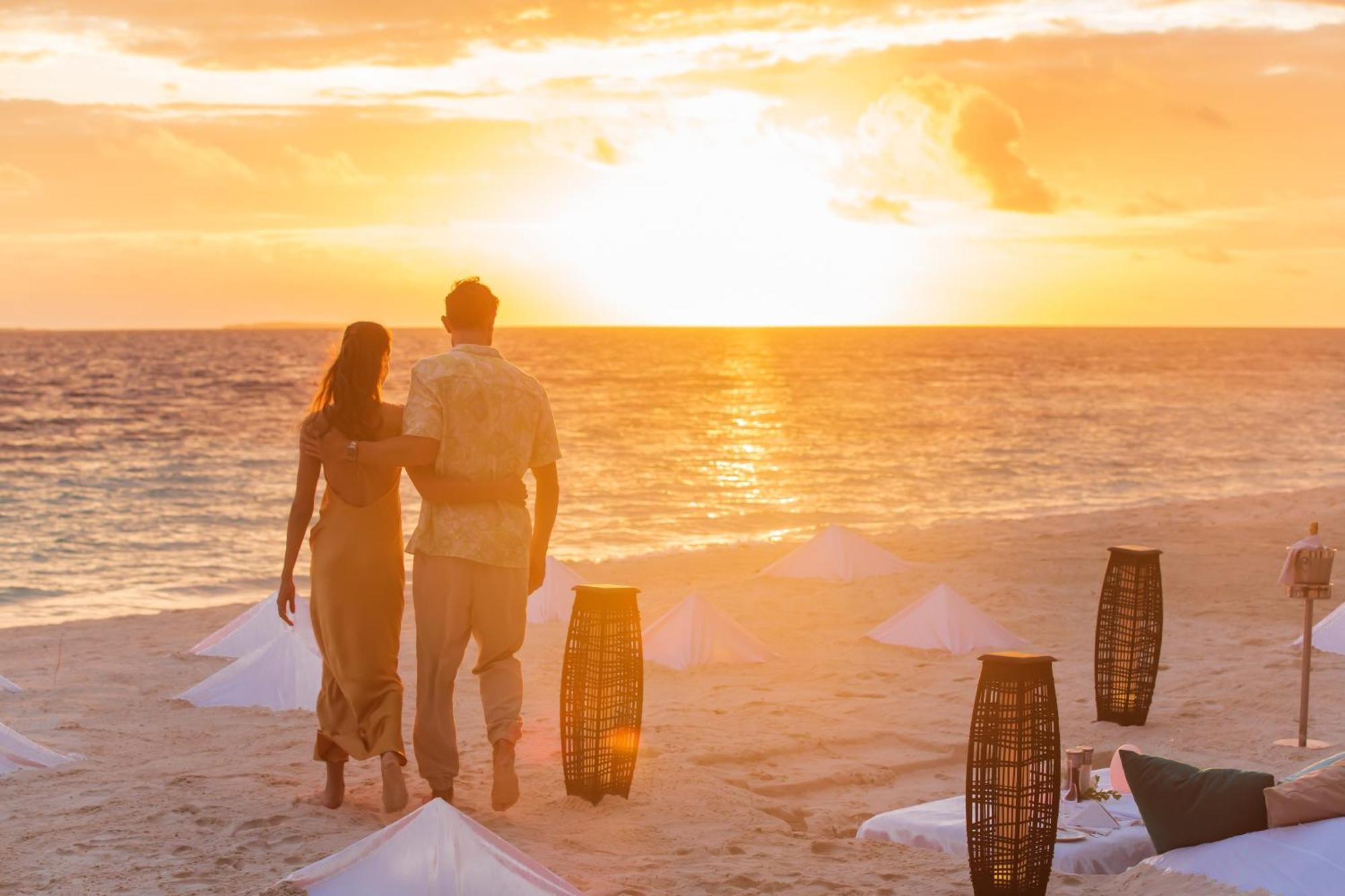 Dusit Thani Maldives Hotel Baa Atoll Exterior photo