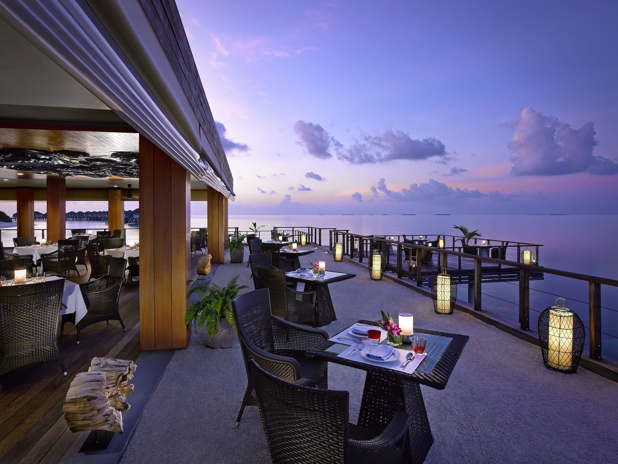 Dusit Thani Maldives Hotel Baa Atoll Exterior photo